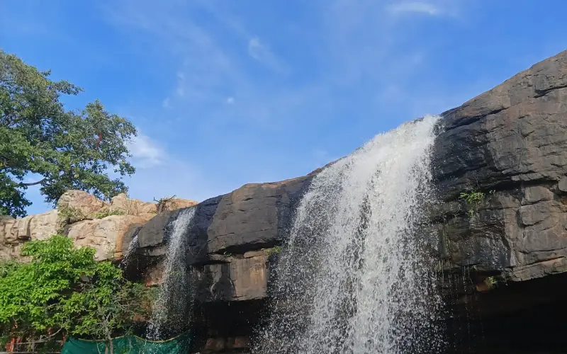Baarabakhara Waterfall, Bargarh