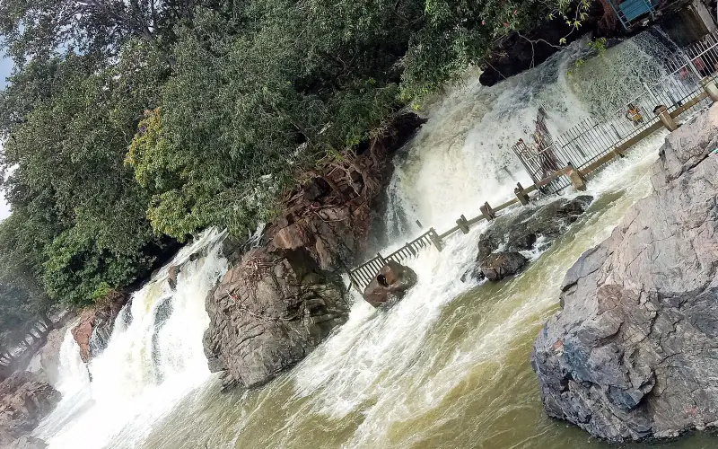 Hogenakkal view
